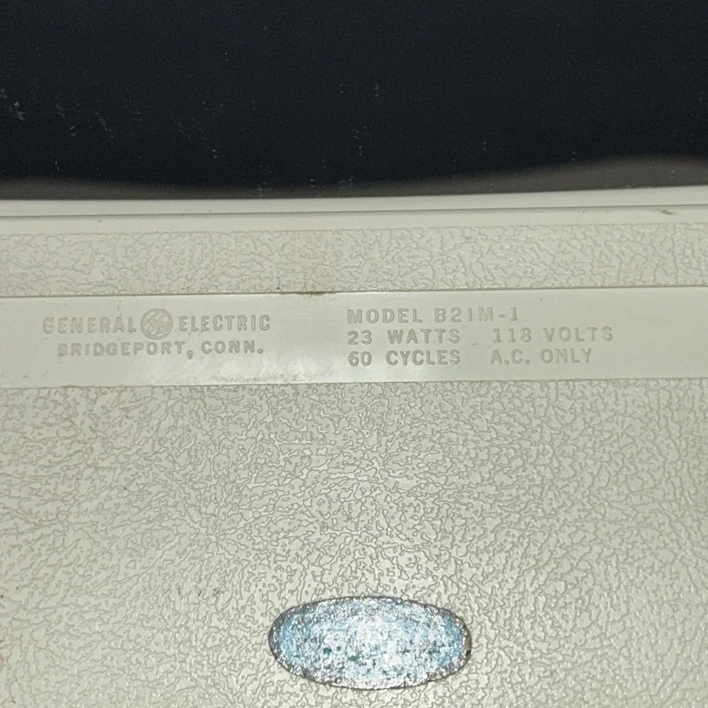 Vintage GE Lighted‎ Makeup Mirror B21M-J Zoom Vanity Mirror Works